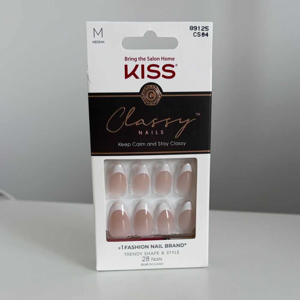 KISS Classy Nails - French Tips